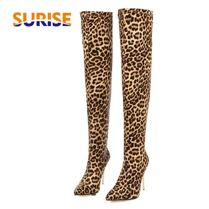 Plus Size Stretch Leopard Over - No Show Sock Women reseña y precio